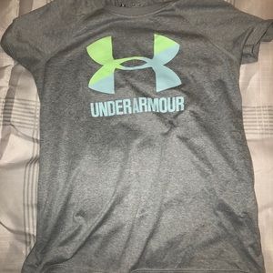 Grey Under Armor Shirt (girls)